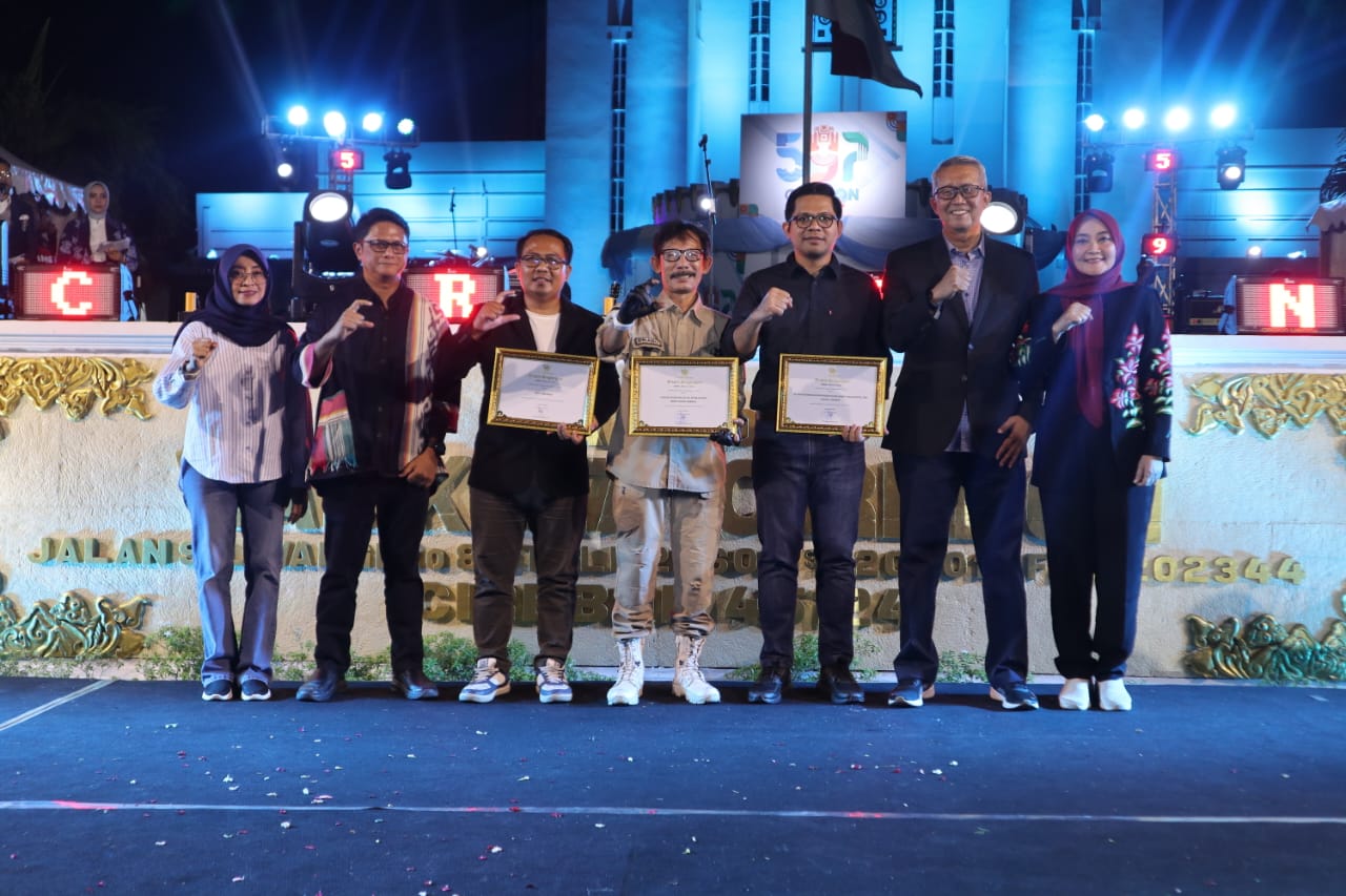 Puncak Perayaan Hari Jadi Cirebon ke-597 : Konser Budi Doremi dan Penghargaan Bergengsi dari Kemenkumham