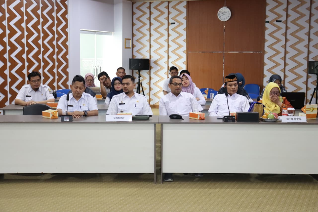 Penilaian Tahap Pemaparan Anugerah Gapura Sri Baduga 2025, 5 Kelurahan di Kota Cirebon Unjuk Inovasi