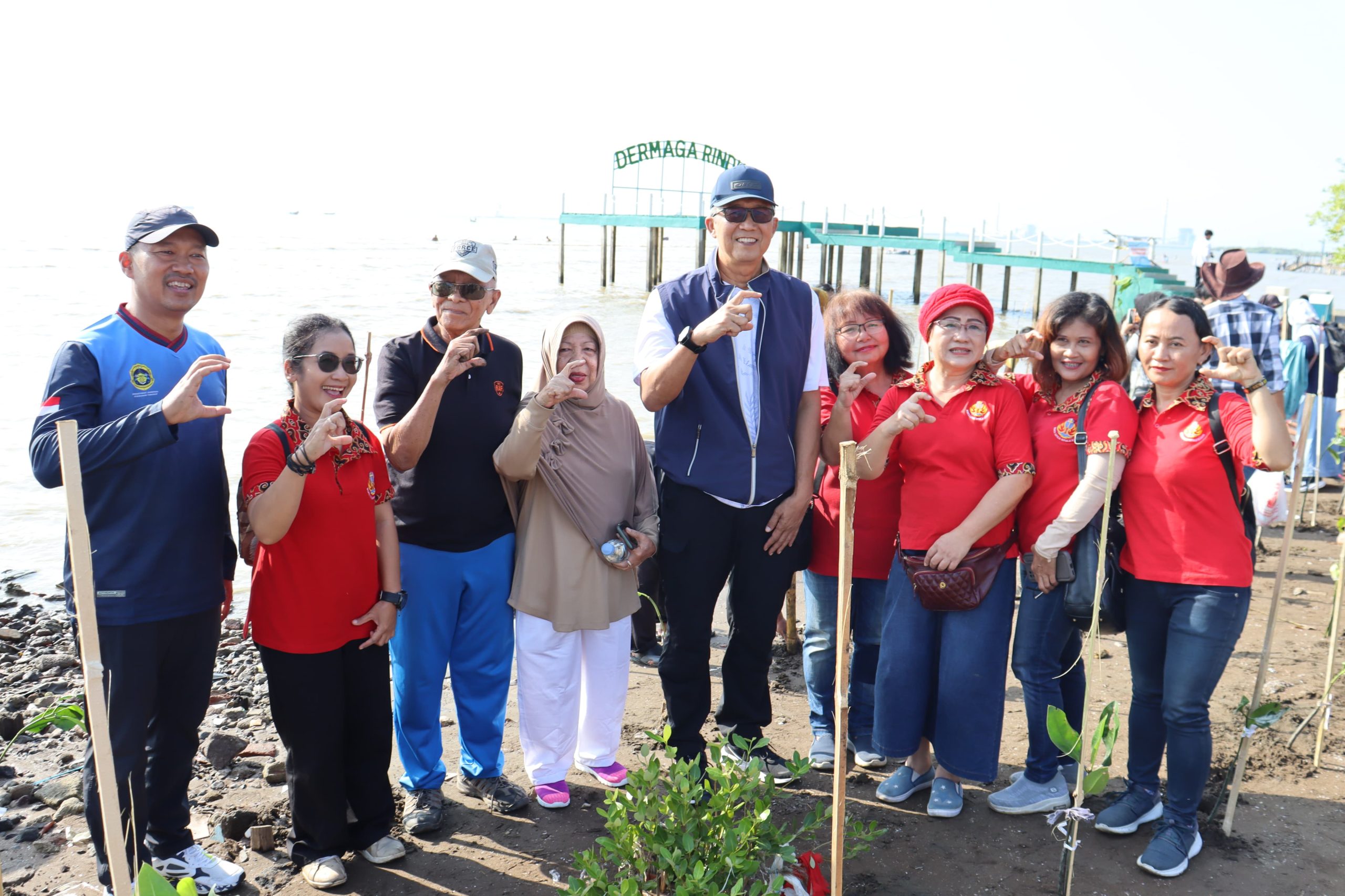 Penanaman Mangrove Upaya Bersama Jaga Ekosistem Pesisir dan Lingkungan Hidup