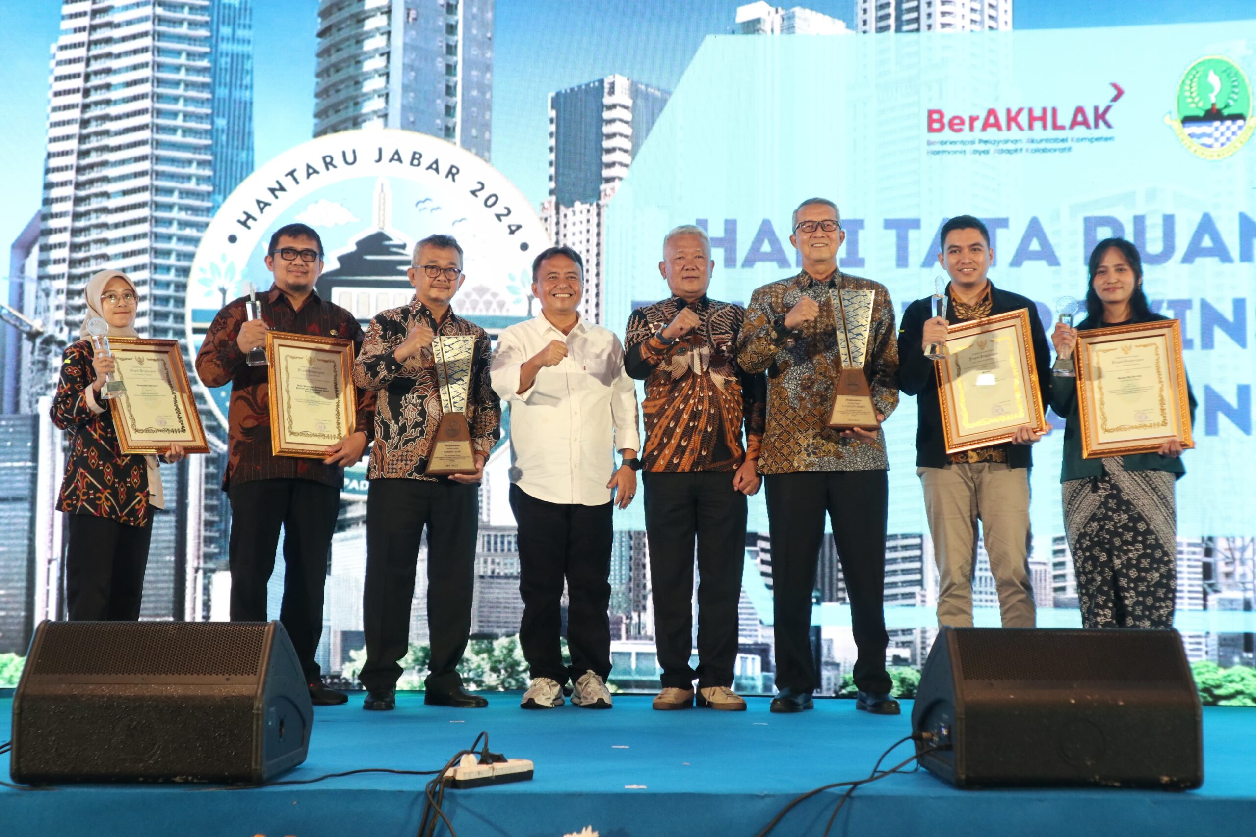 Pemkot Cirebon Raih Penghargaan Peringkat 1 Terbaik Penyelenggaraan Penataan Ruang