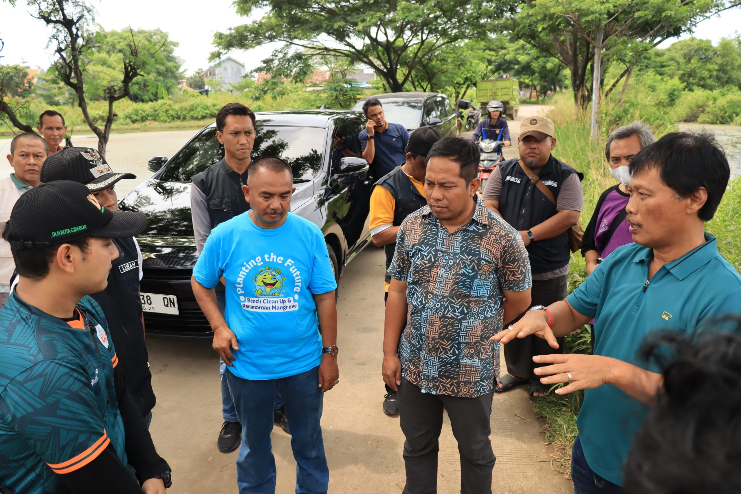 Wali Kota Tinjau Pembersihan Sampah di Pesisir Kesenden